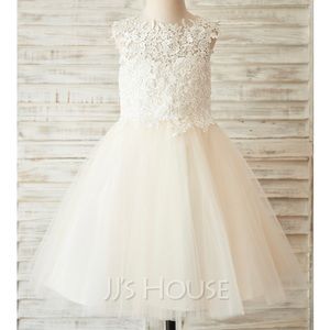 JJ’s House Ivory Lace Knee Length Flower Girl Dress Size 8